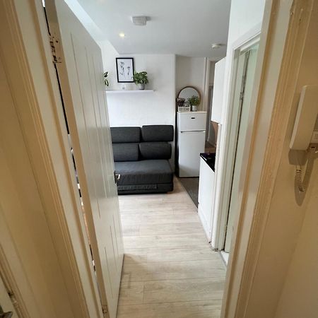 Miles 4Floor Apartment Londra Exterior foto