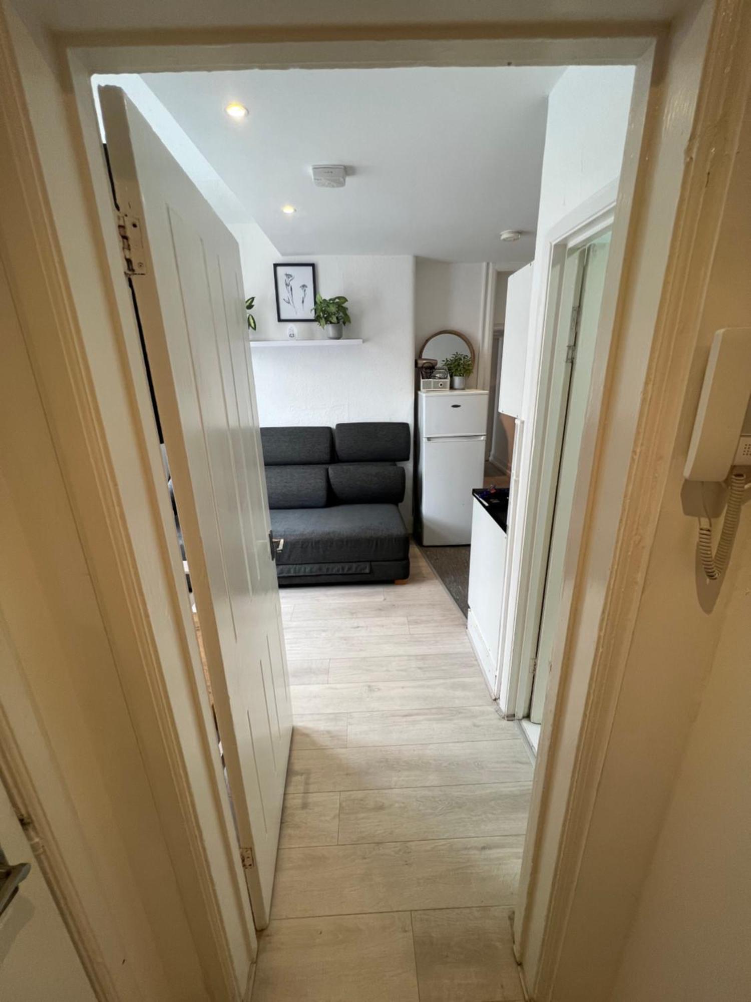 Miles 4Floor Apartment Londra Exterior foto